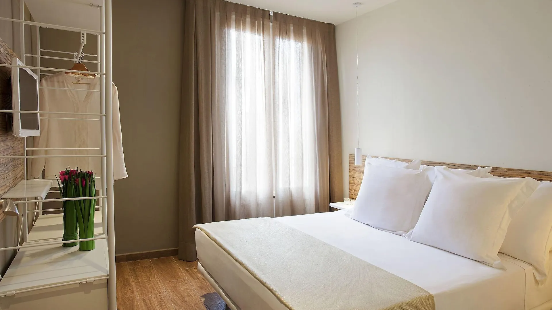 Barcelona Apartment Mila